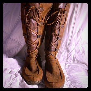Born Nubuck Leather Lace Up Wedge Boots sz 8.5